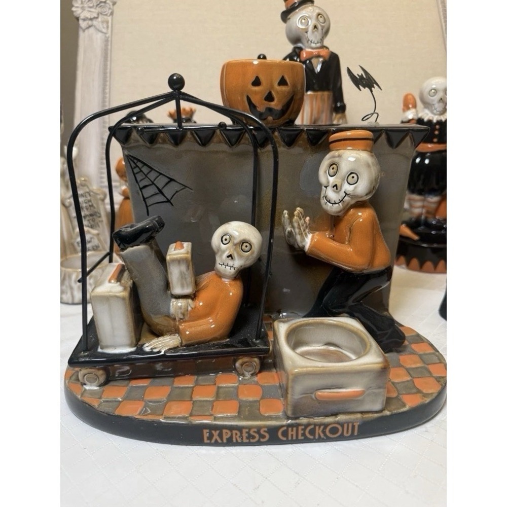 Yankee Candle Boney Bunch Express Checkout candle Holder halloween 2017 skeleton